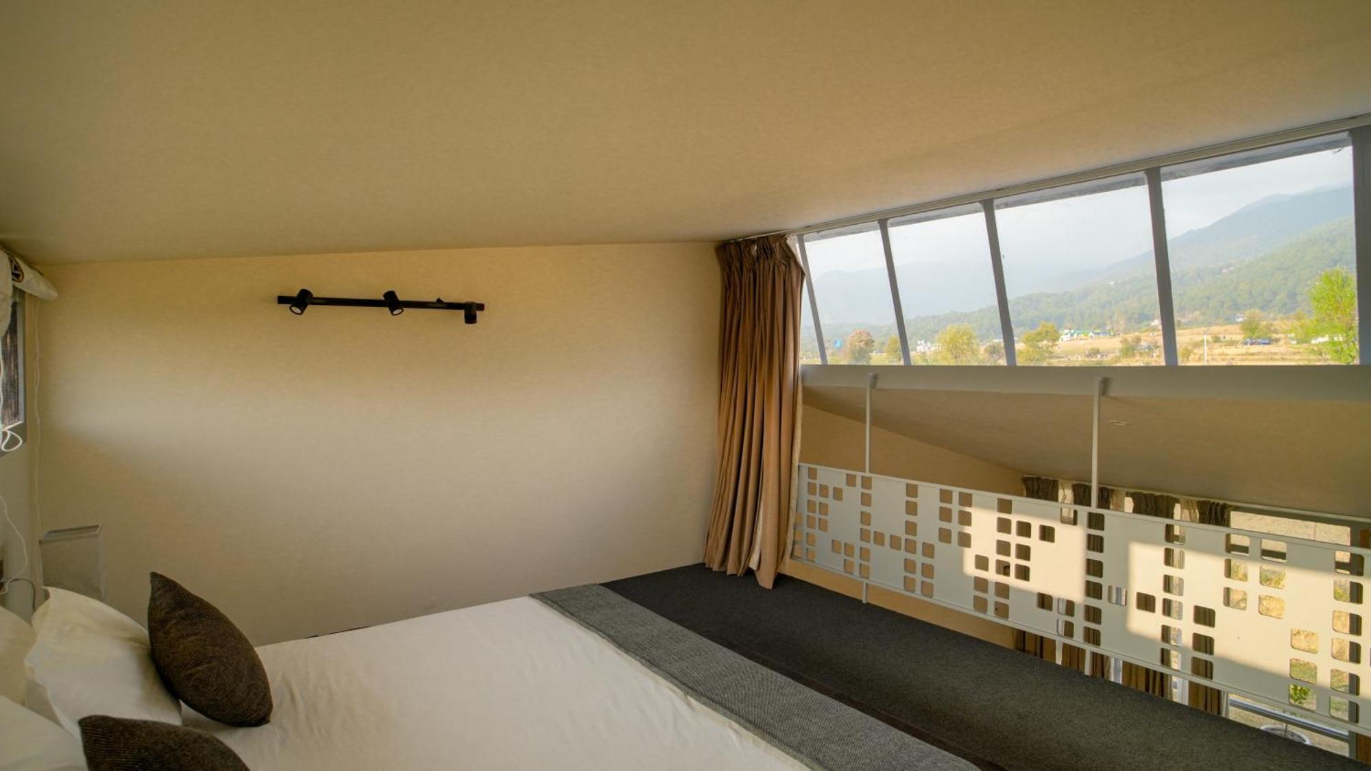 Bir Valley Retreat Luaran gambar